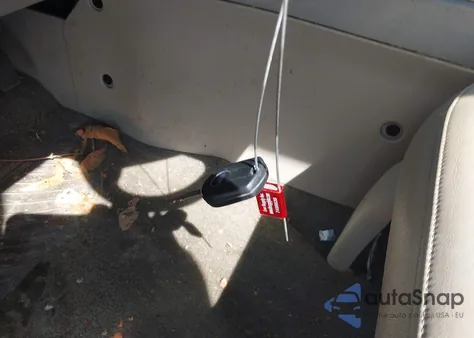 2008 Ford Escape Hybrid z USA, uszkodzony, nr VIN 1FMCU49H78KA42341